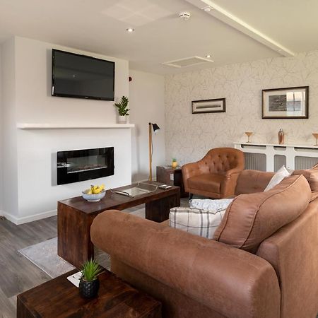 The Stable Suite At York Racecourse ภายนอก รูปภาพ
