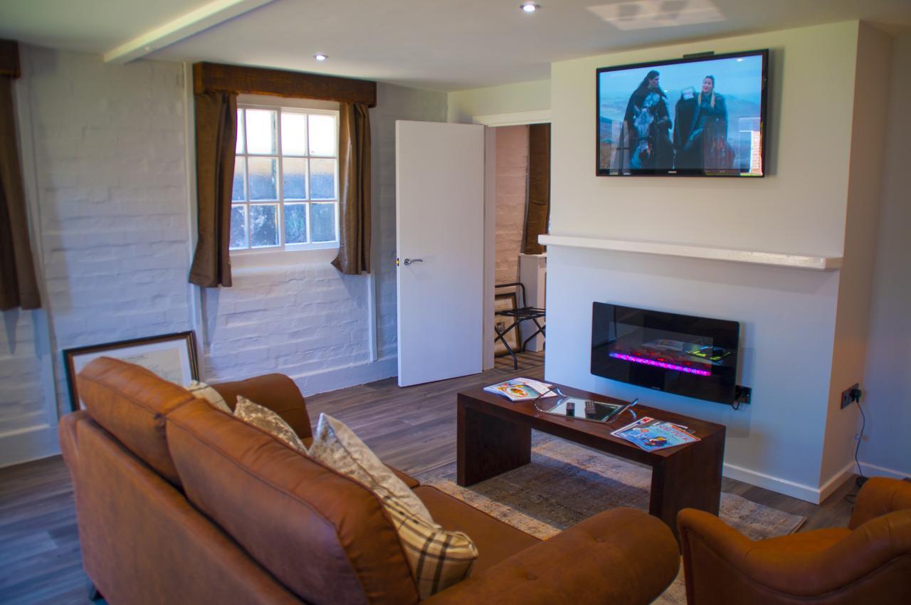 The Stable Suite At York Racecourse ภายนอก รูปภาพ
